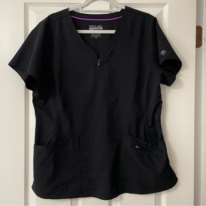 Black scrub top - XL